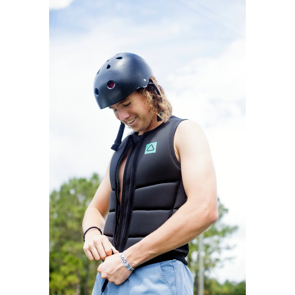 Follow Corp Mens Comp Wake Vest in Charcoal - BoardCo