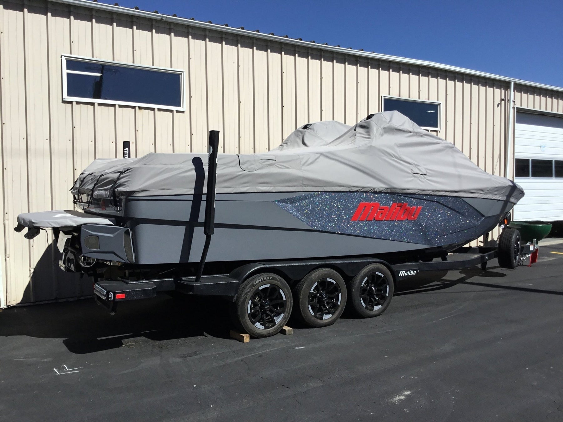 Malibu 26 LSV with Gx Tower TD Ratchet Cover - BoardCo