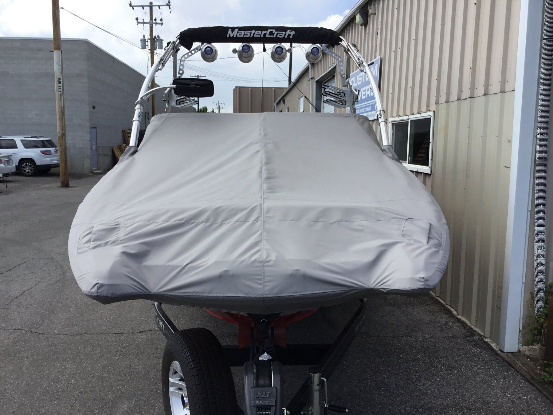 MasterCraft X45 With ZFT 5.1 Tower Cinch Cover - BoardCo