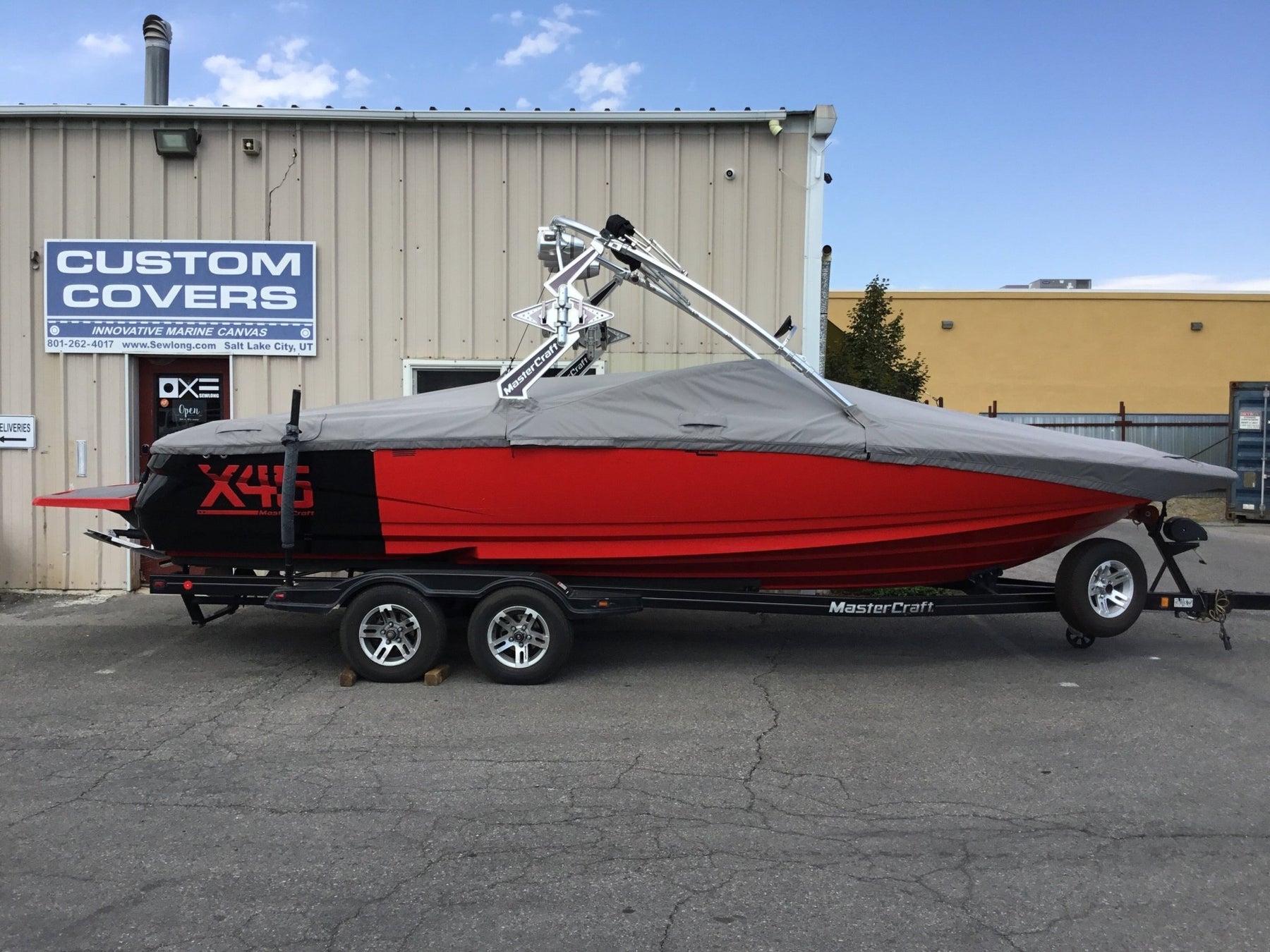 MasterCraft X45 With ZFT 5.1 Tower Cinch Cover - BoardCo