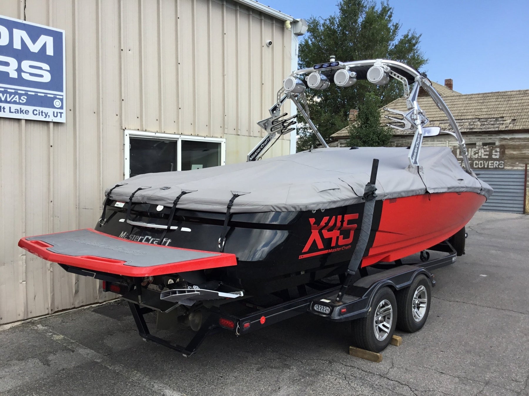 MasterCraft X45 With ZFT 5.1 Tower Cinch Cover - BoardCo