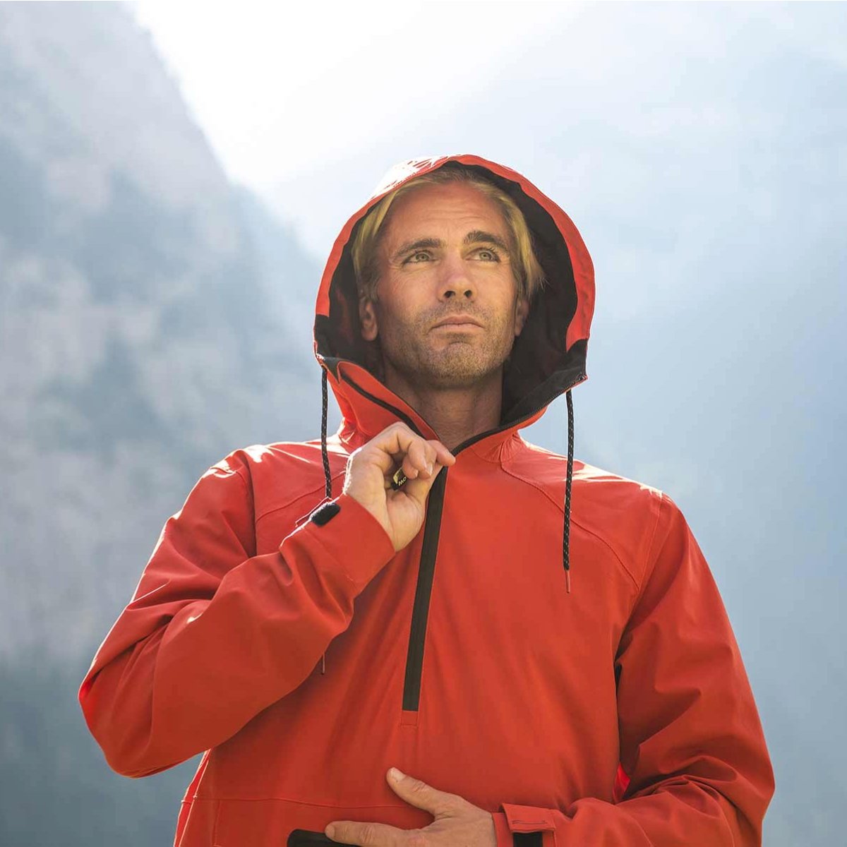 Follow Spray Anorak in Dirty Red - BoardCo